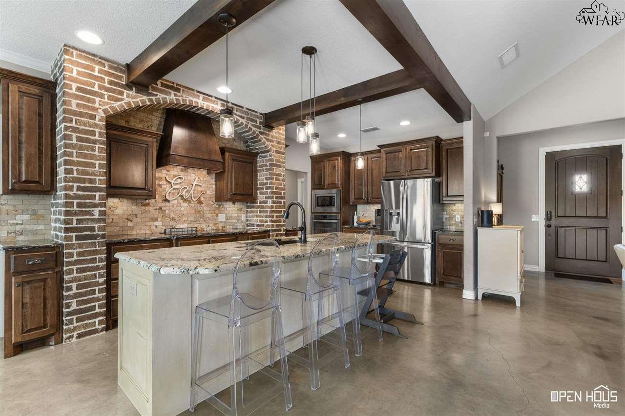 305 Driftwood Drive, Wichita Falls, Texas image 7