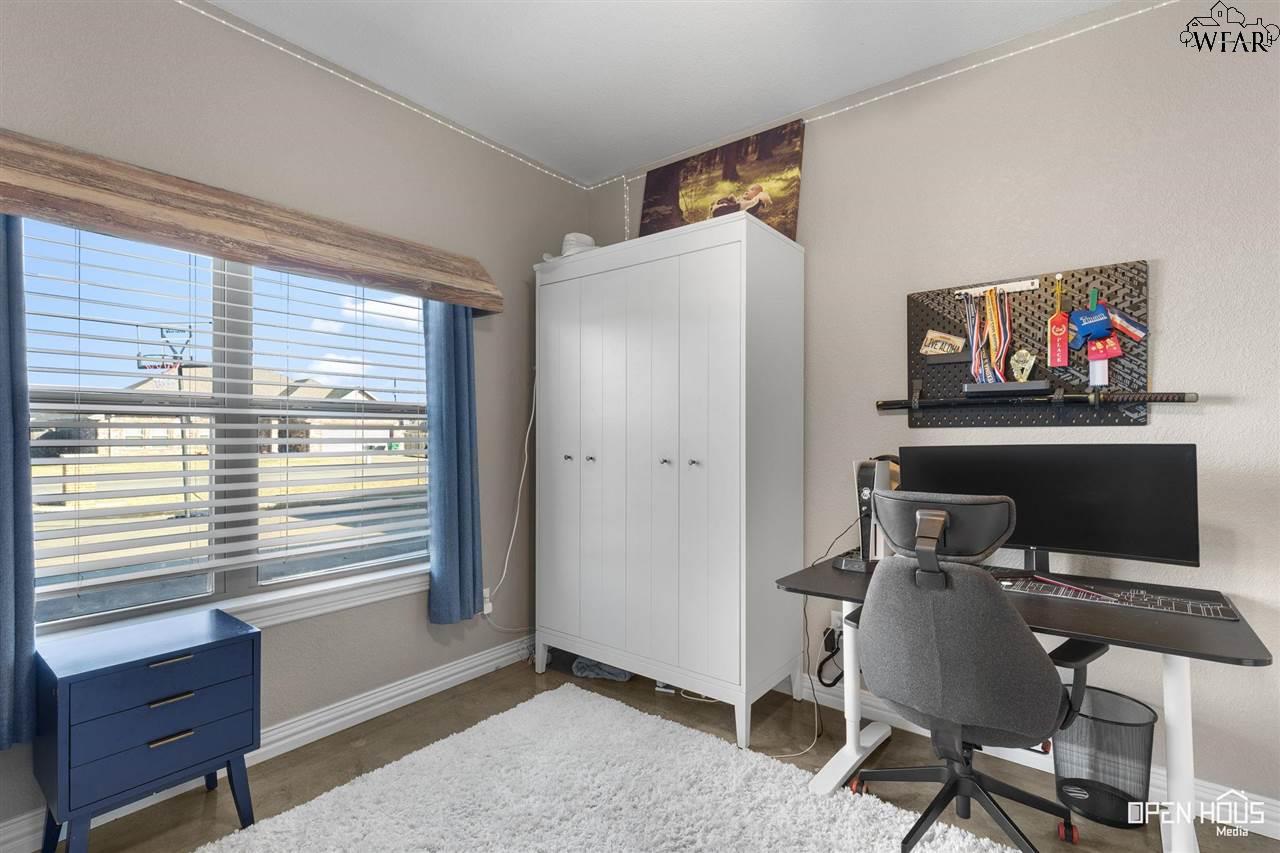 305 Driftwood Drive, Wichita Falls, Texas image 24