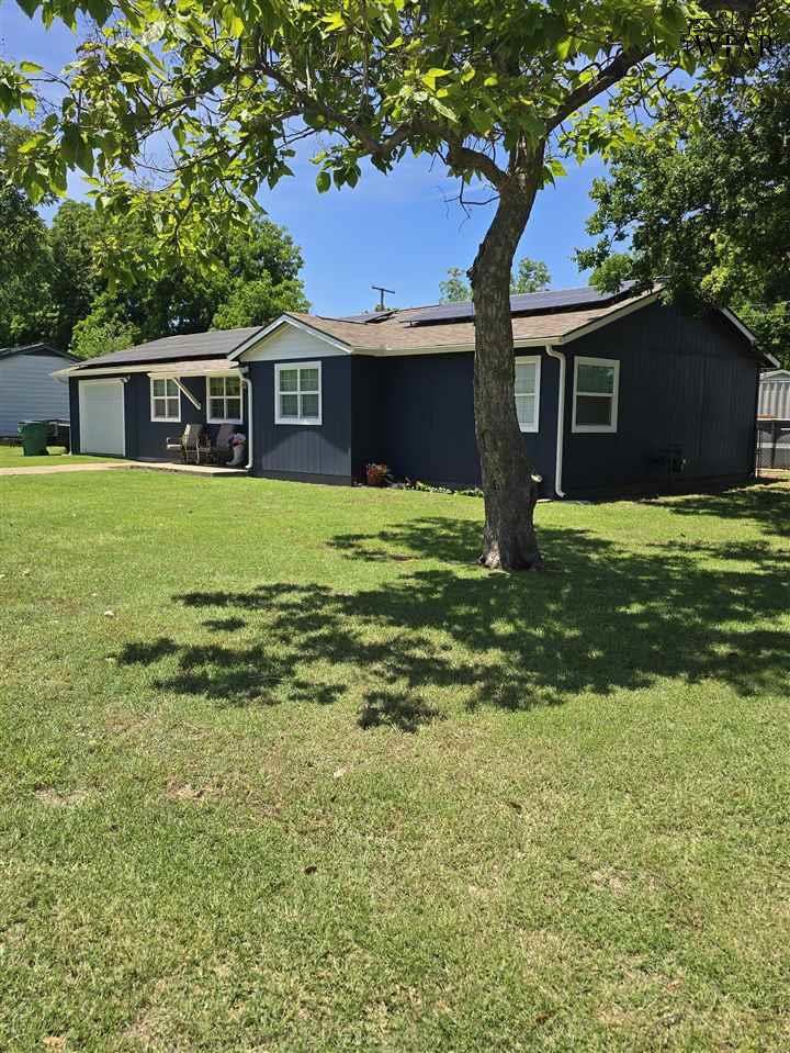 111 Linden Street, Burkburnett, Texas image 5