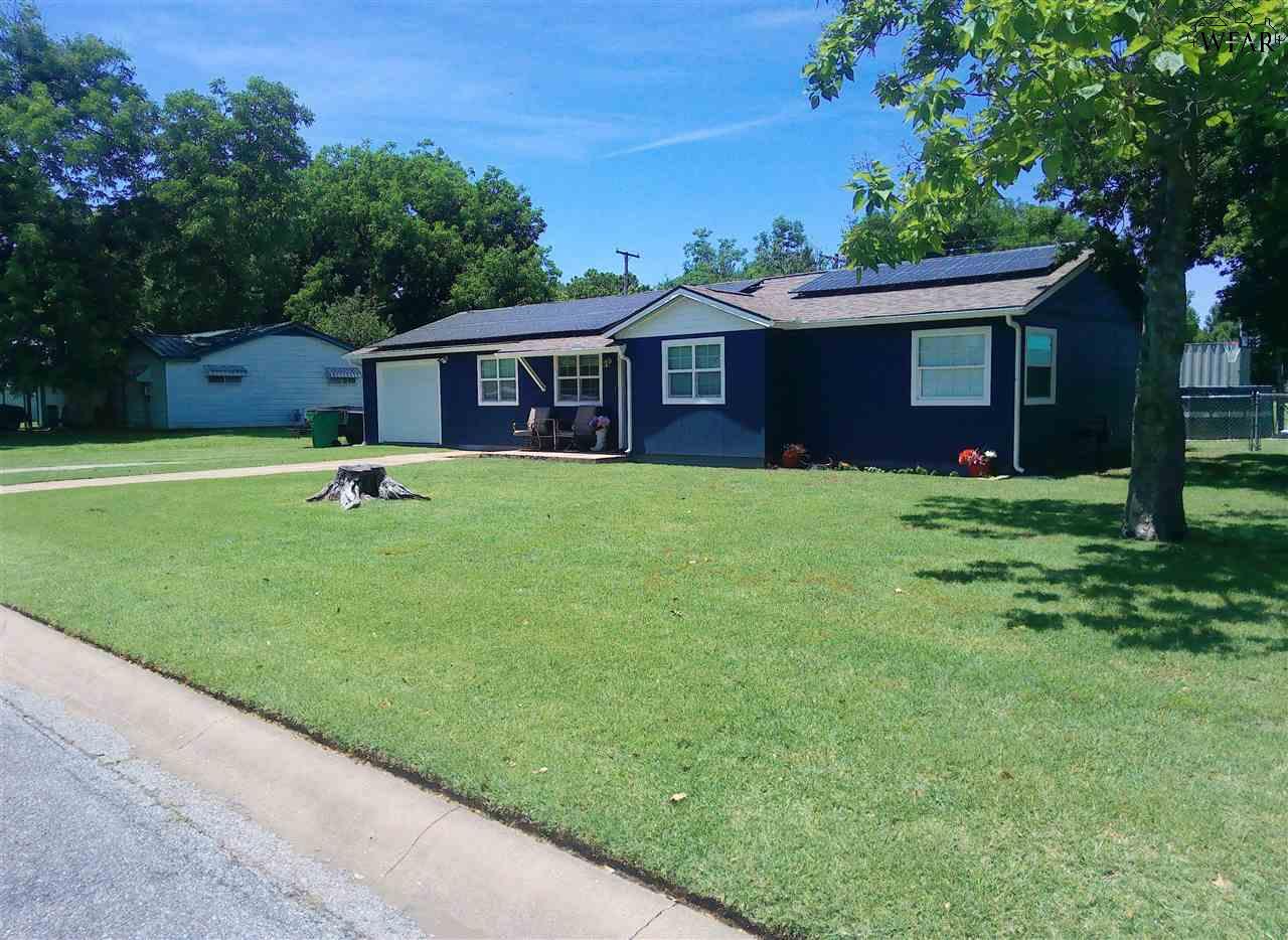 111 Linden Street, Burkburnett, Texas image 2