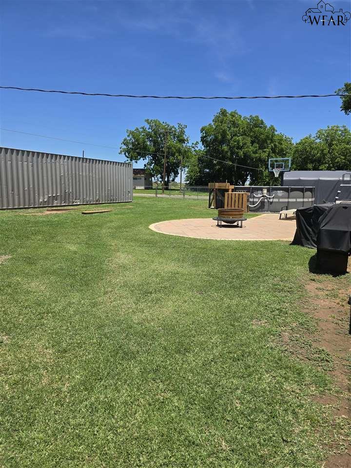 111 Linden Street, Burkburnett, Texas image 24