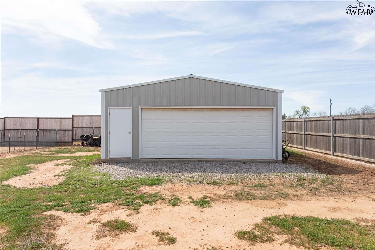 2803 Rifle Range Road, Iowa Park, Texas image 28