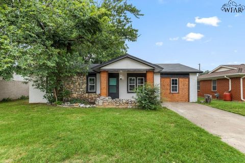 Homes For Sale - 1714 Cimarron Trail<br/> Wichita County, Wichita Falls, TX 76306