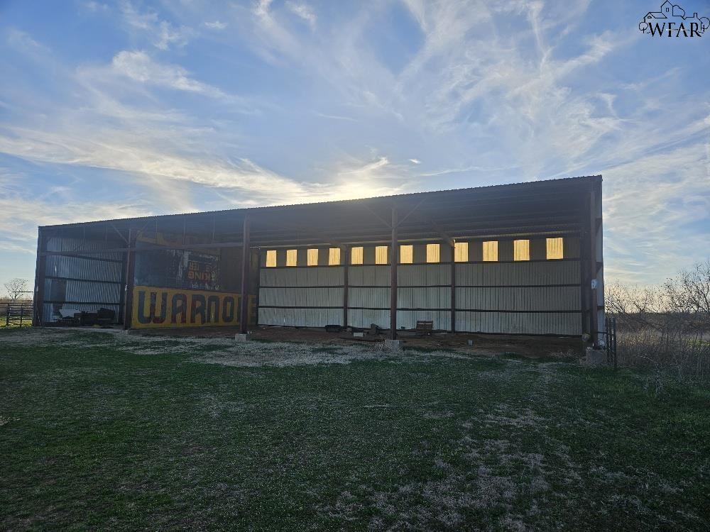 2768 S Peterson Road, Iowa Park, Texas image 1