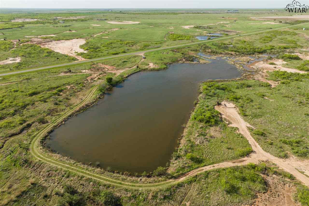 303 AC Fm 1739, Electra, Texas image 6