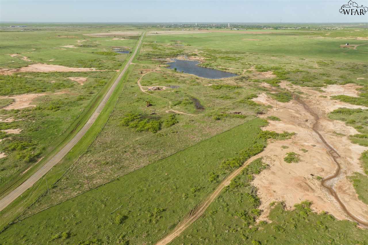 303 AC Fm 1739, Electra, Texas image 20