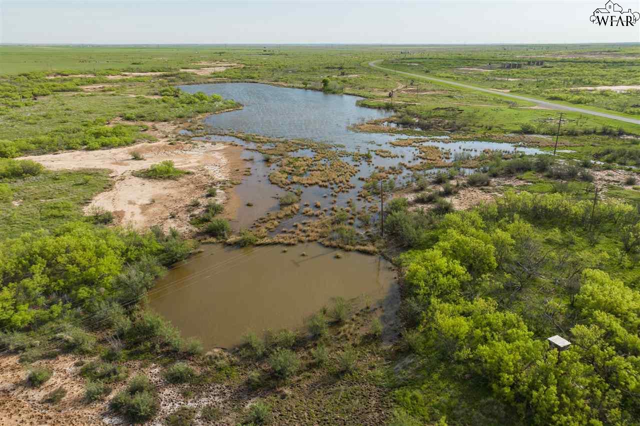 303 AC Fm 1739, Electra, Texas image 5