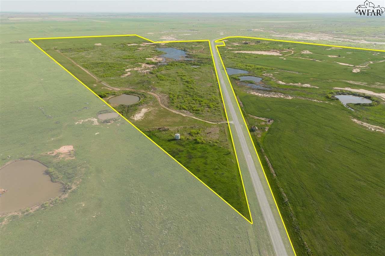 303 AC Fm 1739, Electra, Texas image 14