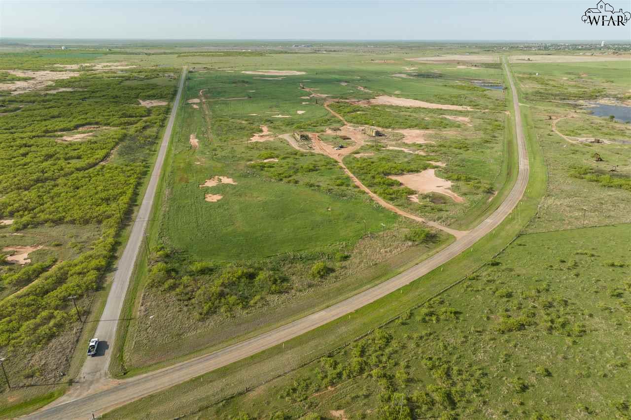 303 AC Fm 1739, Electra, Texas image 7