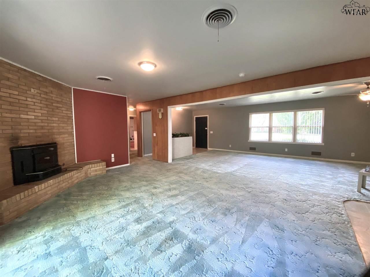 801 Sycamore Drive, Burkburnett, Pennsylvania image 6