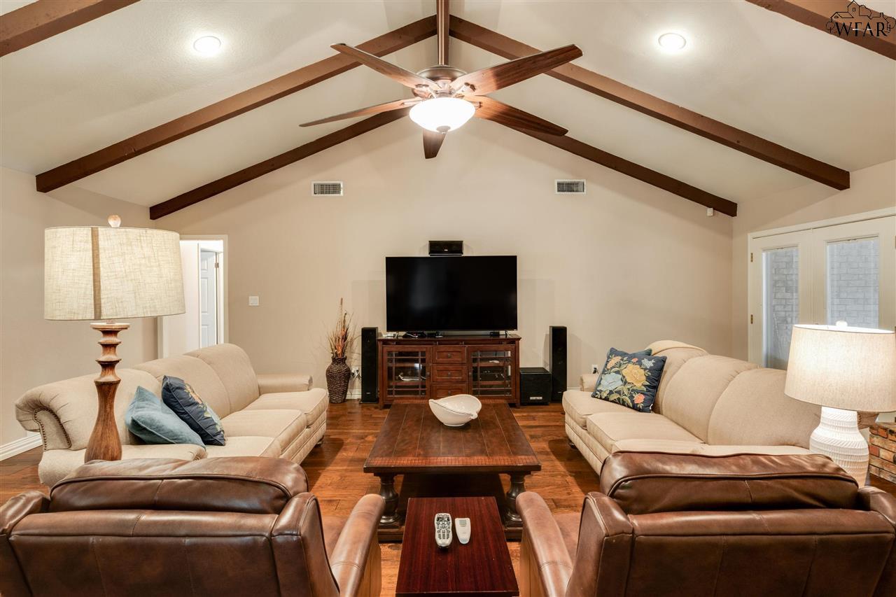 2421 Bryan Glen Street, Wichita Falls, Texas image 6
