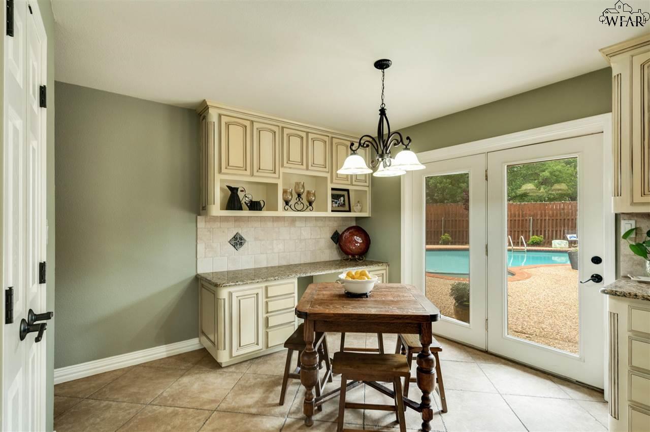 2421 Bryan Glen Street, Wichita Falls, Texas image 9