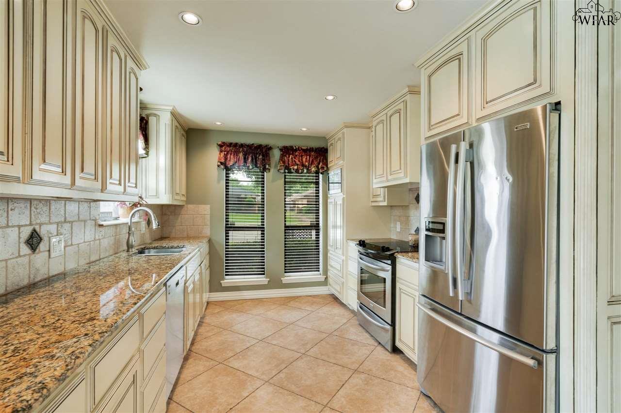 2421 Bryan Glen Street, Wichita Falls, Texas image 10