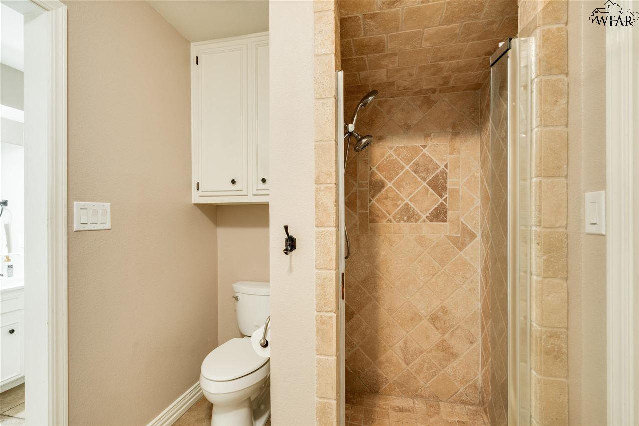 2421 Bryan Glen Street, Wichita Falls, Texas image 16