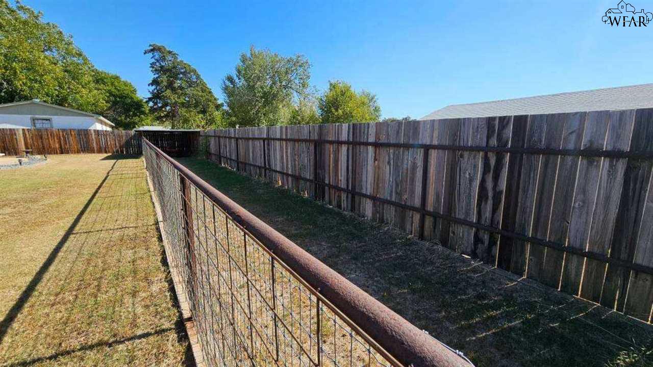 816 N Archer St, Henrietta, Texas image 16