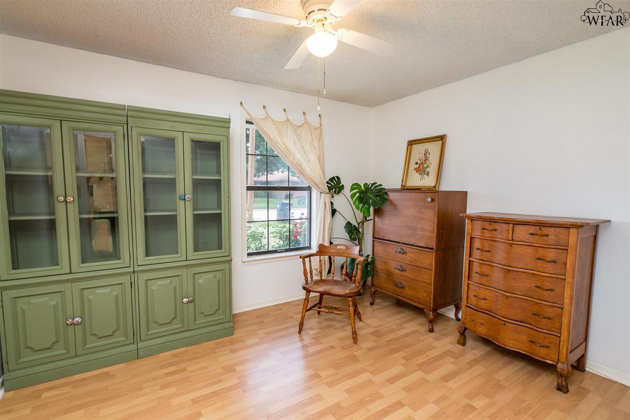 4319 Crestview, Wichita Falls, Texas image 24