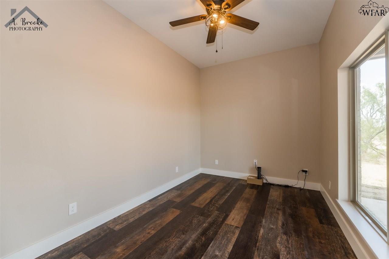 11727 Longley Road, Iowa Park, Texas image 8