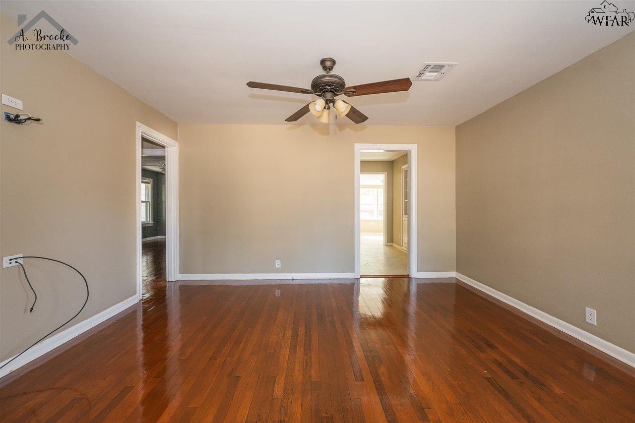 1807 Collins Avenue, Wichita Falls, Texas image 4