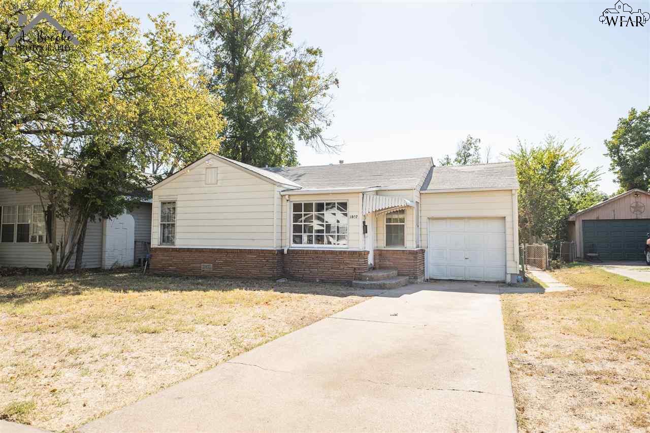 1807 Collins Avenue, Wichita Falls, Texas image 1