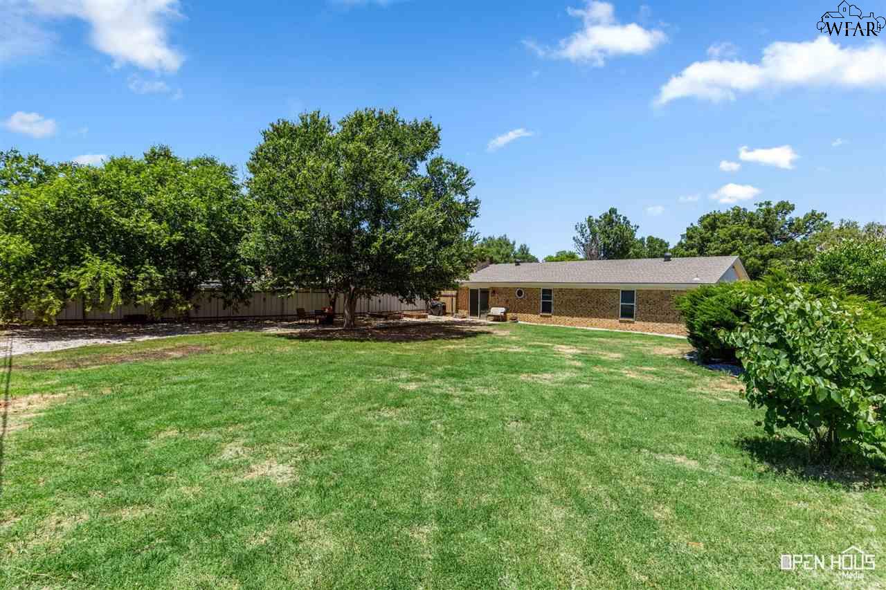 1320 Amherst Street, Burkburnett, Pennsylvania image 30