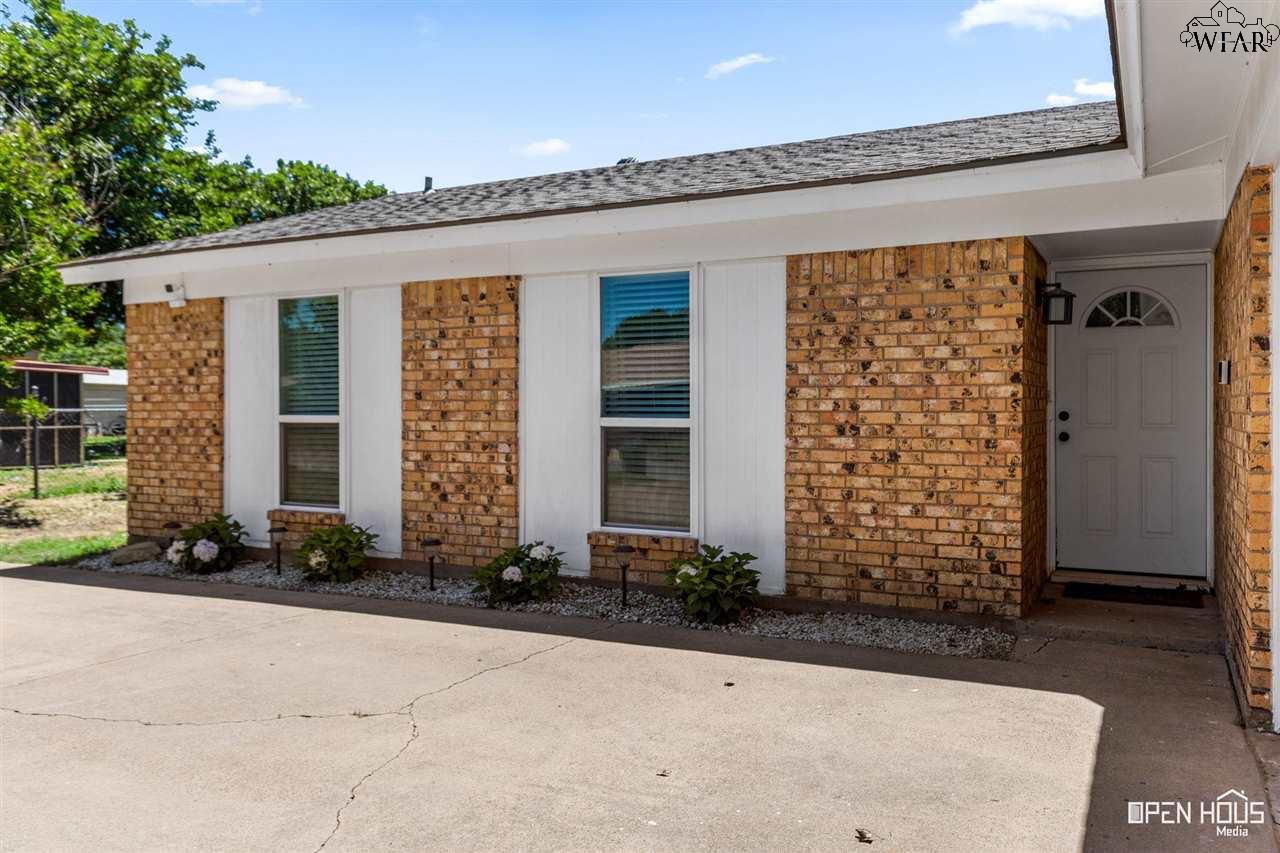 1320 Amherst Street, Burkburnett, Pennsylvania image 3