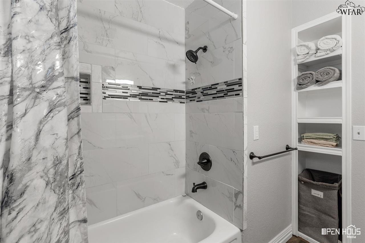 1320 Amherst Street, Burkburnett, Pennsylvania image 24