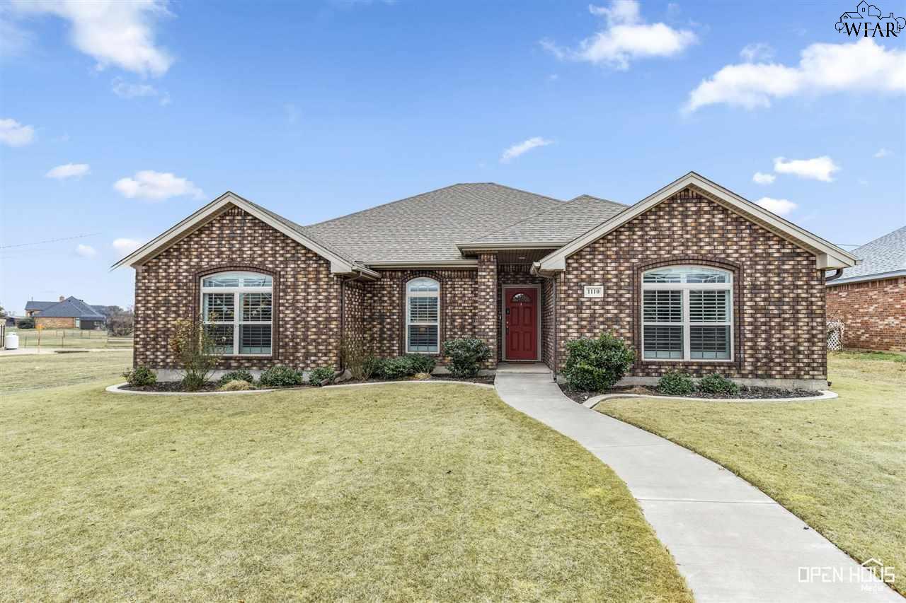 1110 Chaparral Court, Burkburnett, Texas image 1