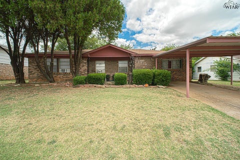 Homes For Sale - 1614 Red Fox Road<br/> Wichita County, Wichita Falls, TX 76306