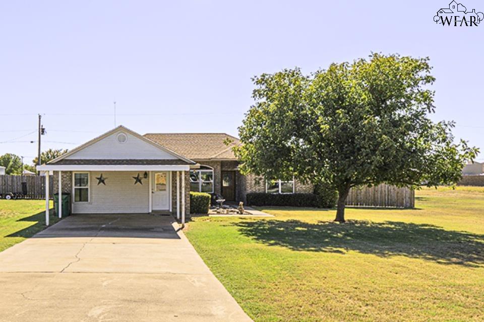609 W Magnolia Avenue, Iowa Park, Texas image 1