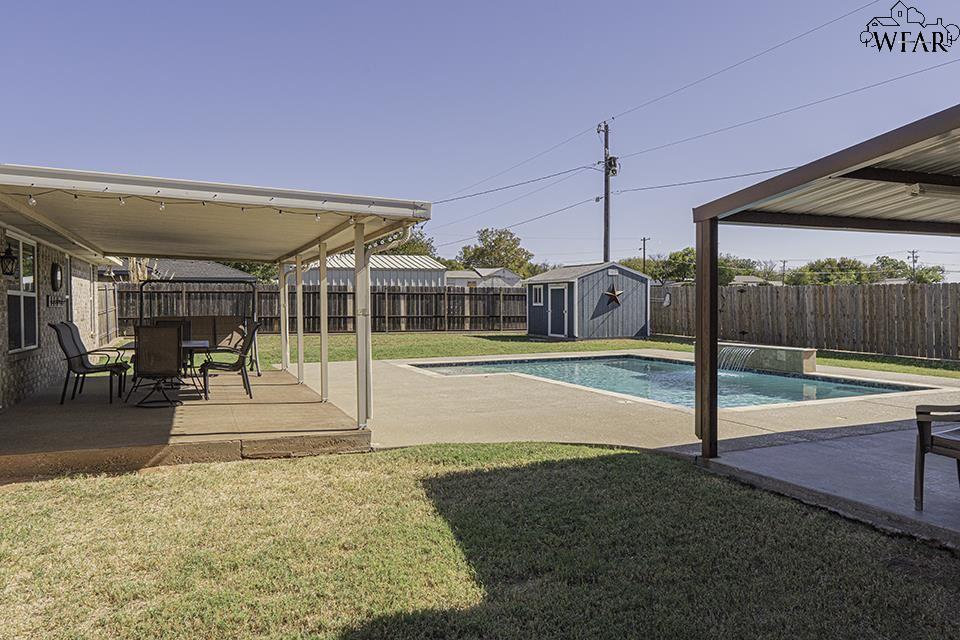 609 W Magnolia Avenue, Iowa Park, Texas image 23