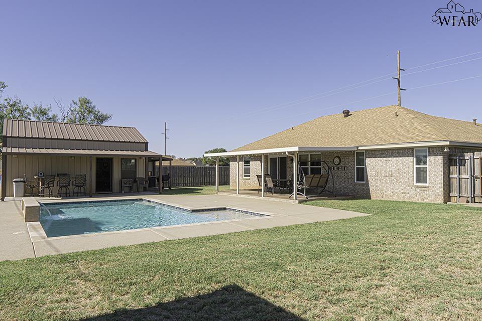 609 W Magnolia Avenue, Iowa Park, Texas image 22