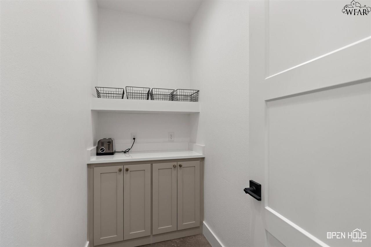 4504 Hollow Ridge Drive, Wichita Falls, Texas image 11