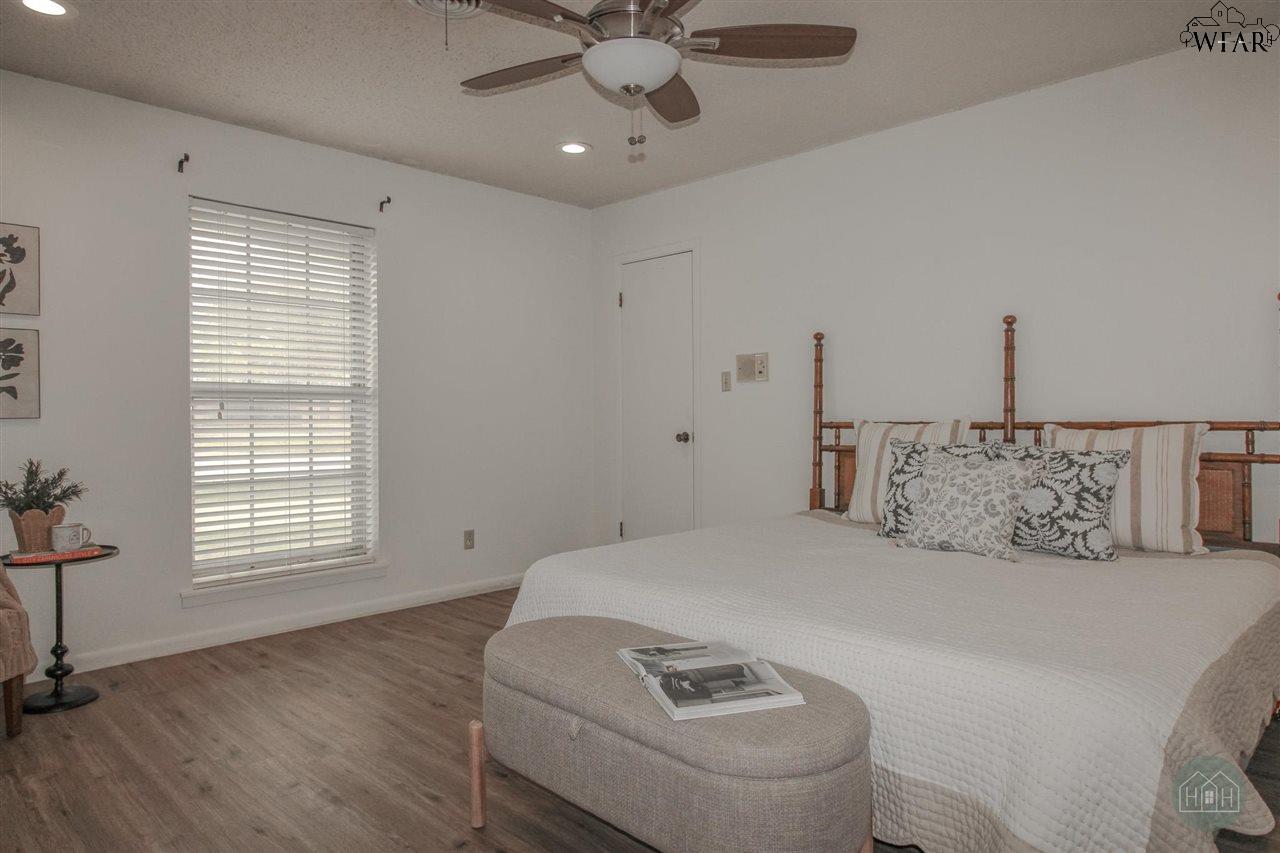 4211 Yamparika Street, Vernon, Texas image 13