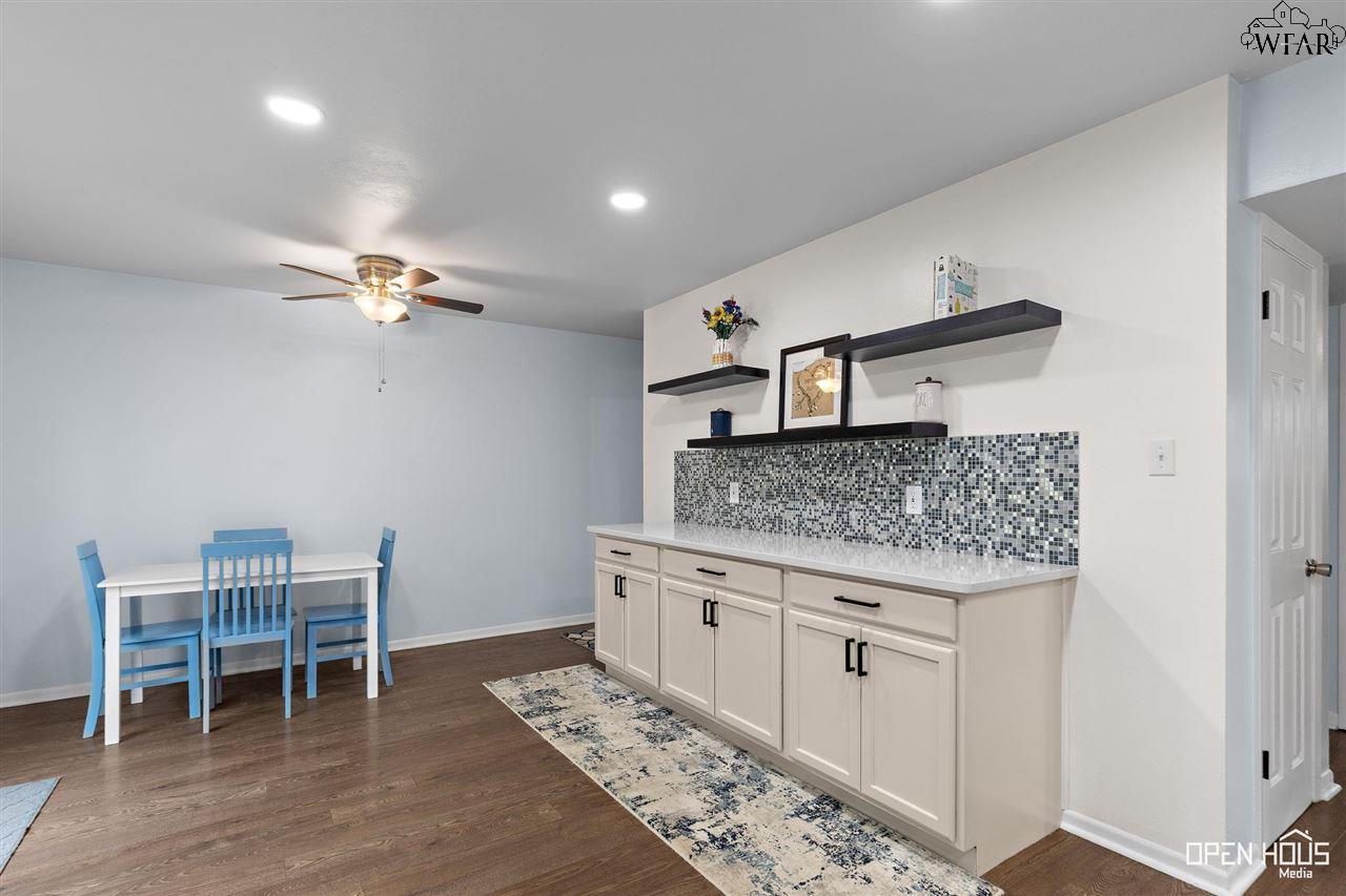 1008 E Beverly Loop, Burkburnett, Texas image 15