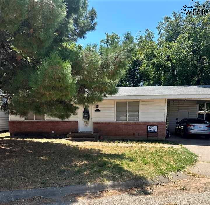 713 W Cora Street, Seymour, Texas image 1