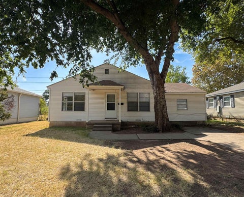 Homes For Rent - 4328 Featherston Avenue<br/> Wichita Falls, TX 76308
