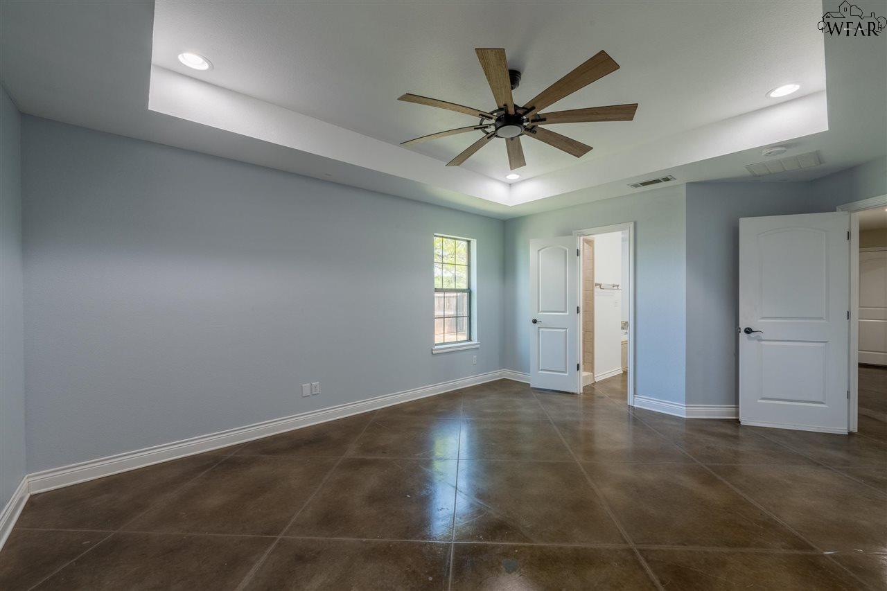 809 S Oak Street, Archer City, Texas image 23