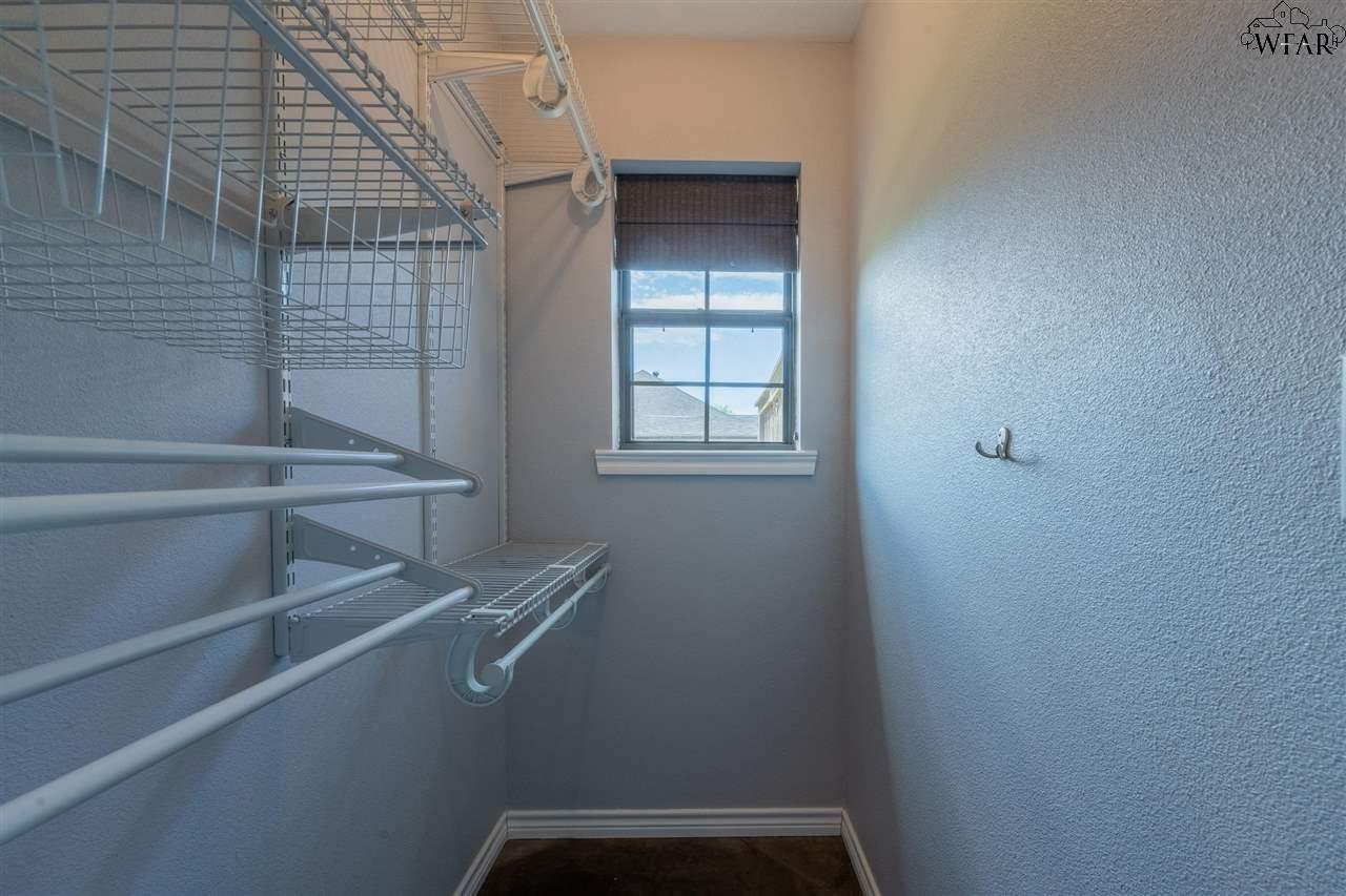 809 S Oak Street, Archer City, Texas image 18