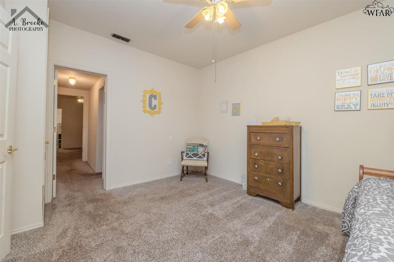 110 W Pecan, Iowa Park, Texas image 27