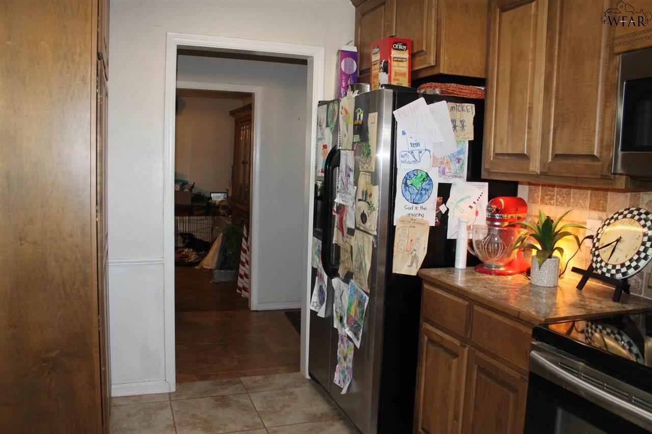 223 Wellington Lane, Wichita Falls, Texas image 10