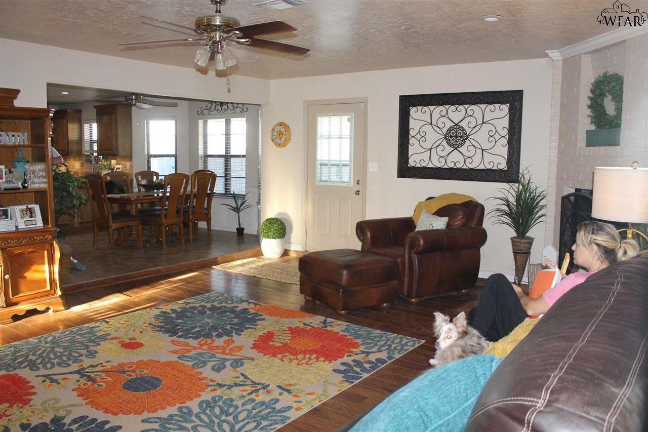 223 Wellington Lane, Wichita Falls, Texas image 5