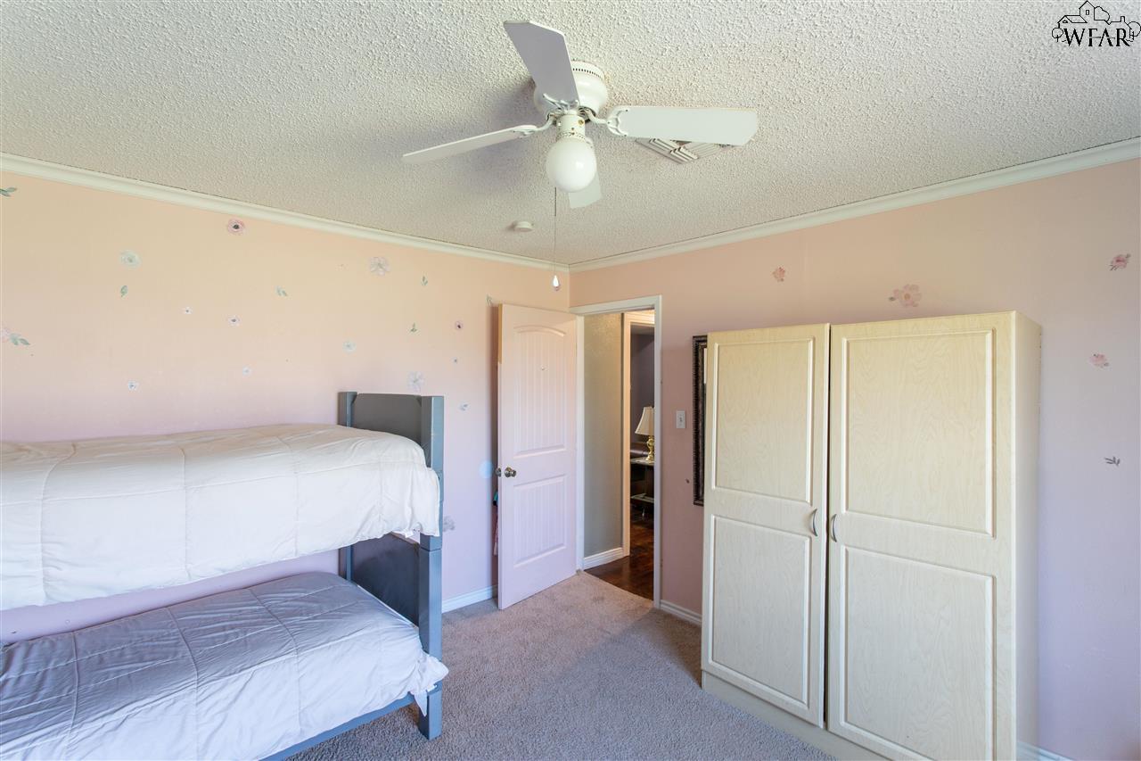 2406 Haws Road, Iowa Park, Texas image 13