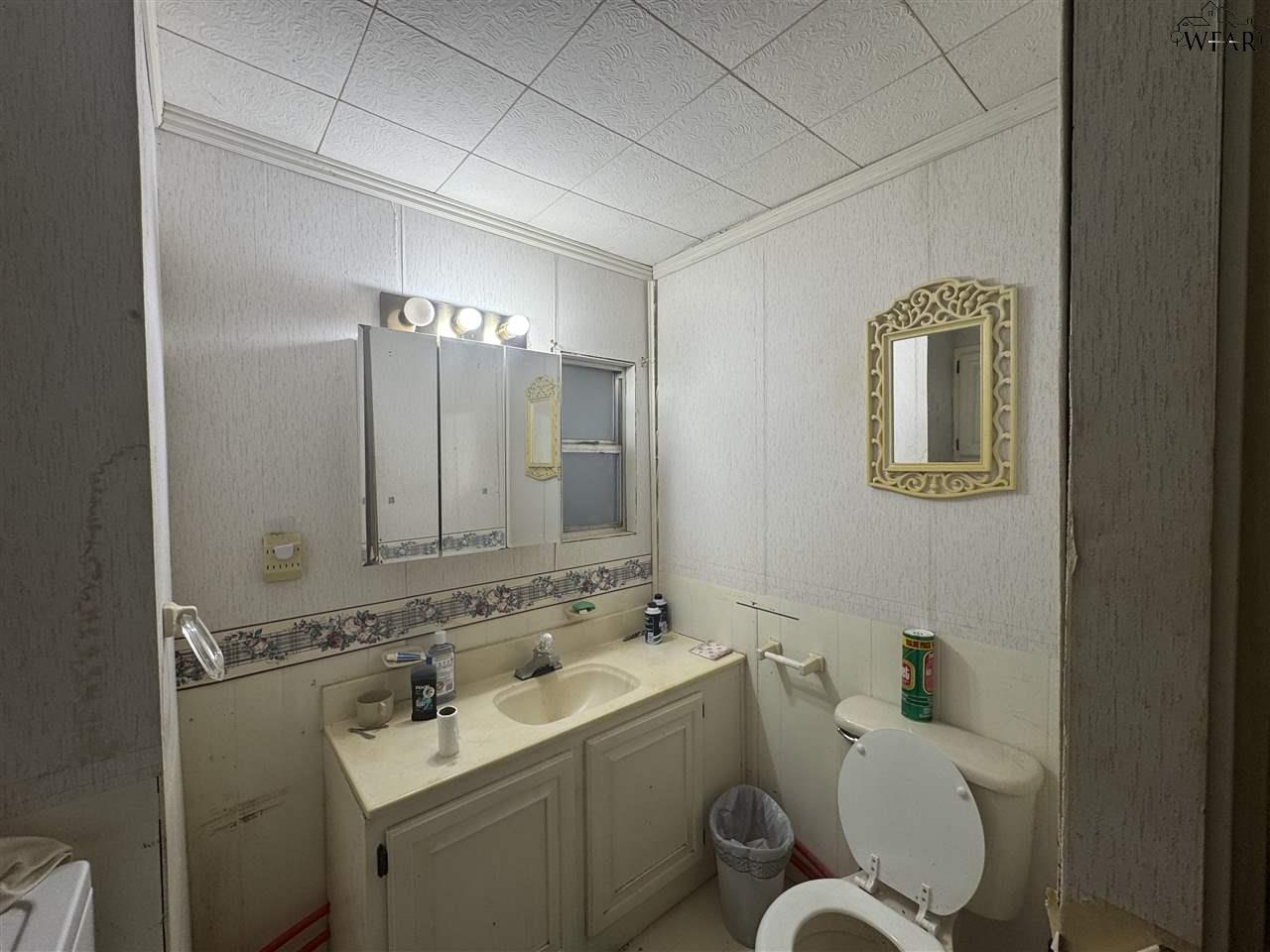 944 S Waggoner Street, Electra, Pennsylvania image 16