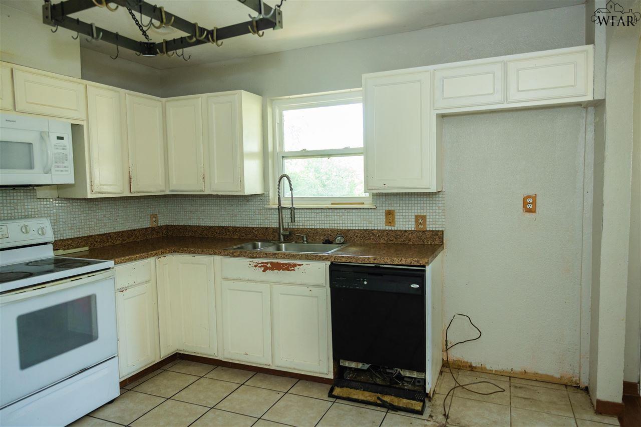 5238 Catskills Drive, Wichita Falls, Texas image 9