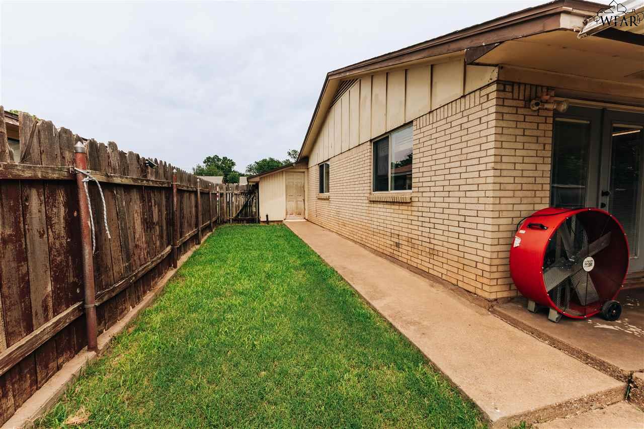1009 W Cornelia Avenue, Iowa Park, Texas image 21