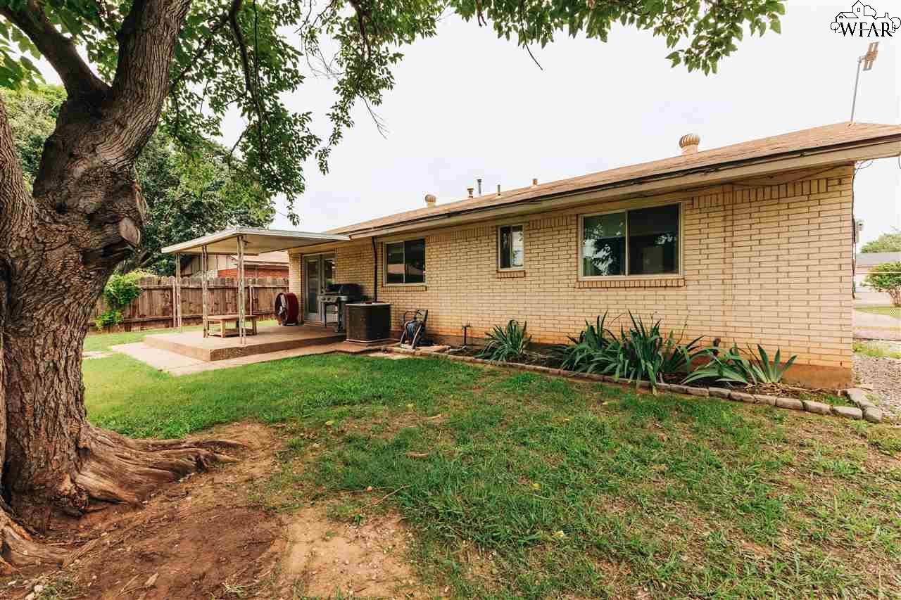 1009 W Cornelia Avenue, Iowa Park, Texas image 23