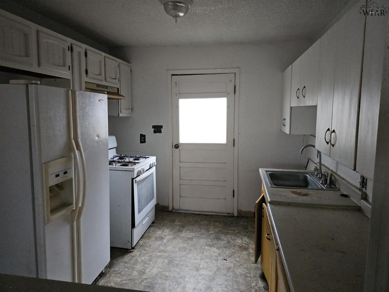 200 Park Avenue, Electra, Texas image 7