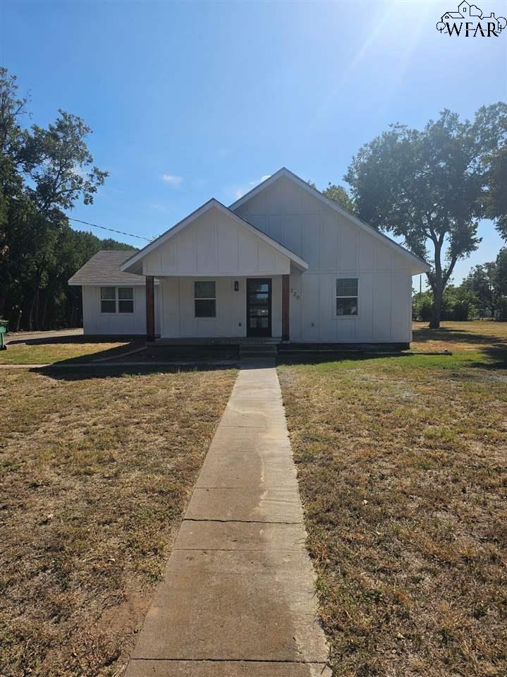 720 W 3rd Street, Burkburnett, Texas image 29