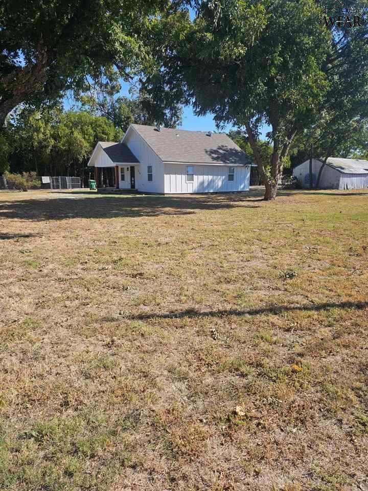 720 W 3rd Street, Burkburnett, Texas image 28