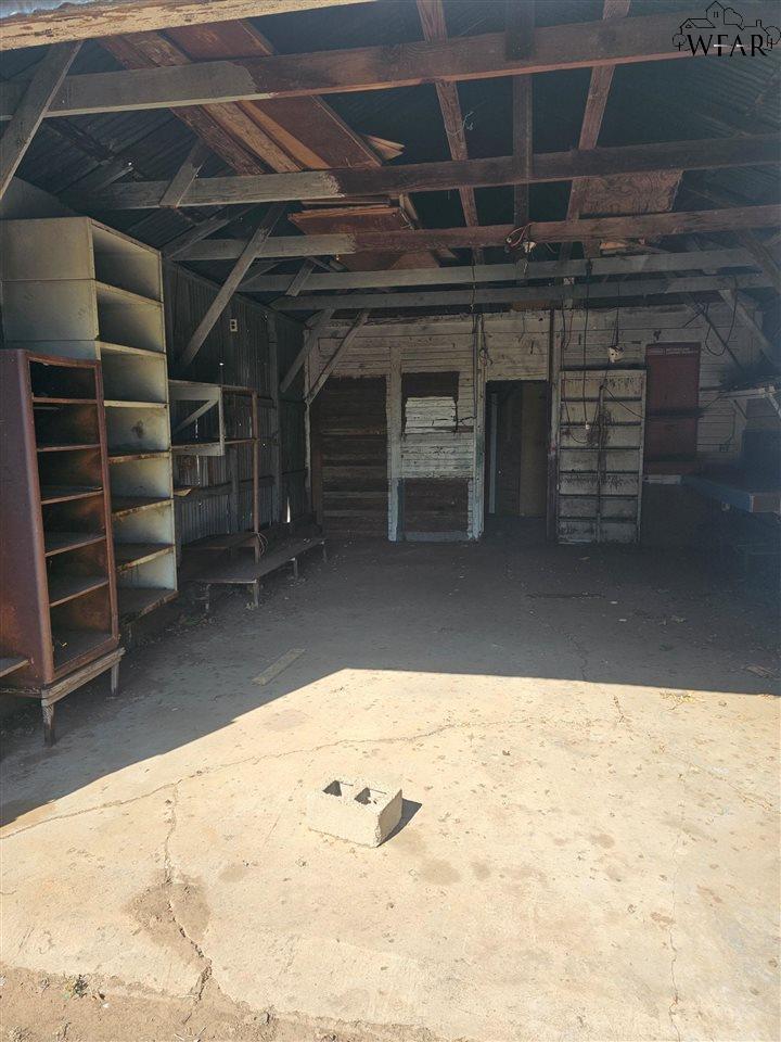 720 W 3rd Street, Burkburnett, Texas image 18